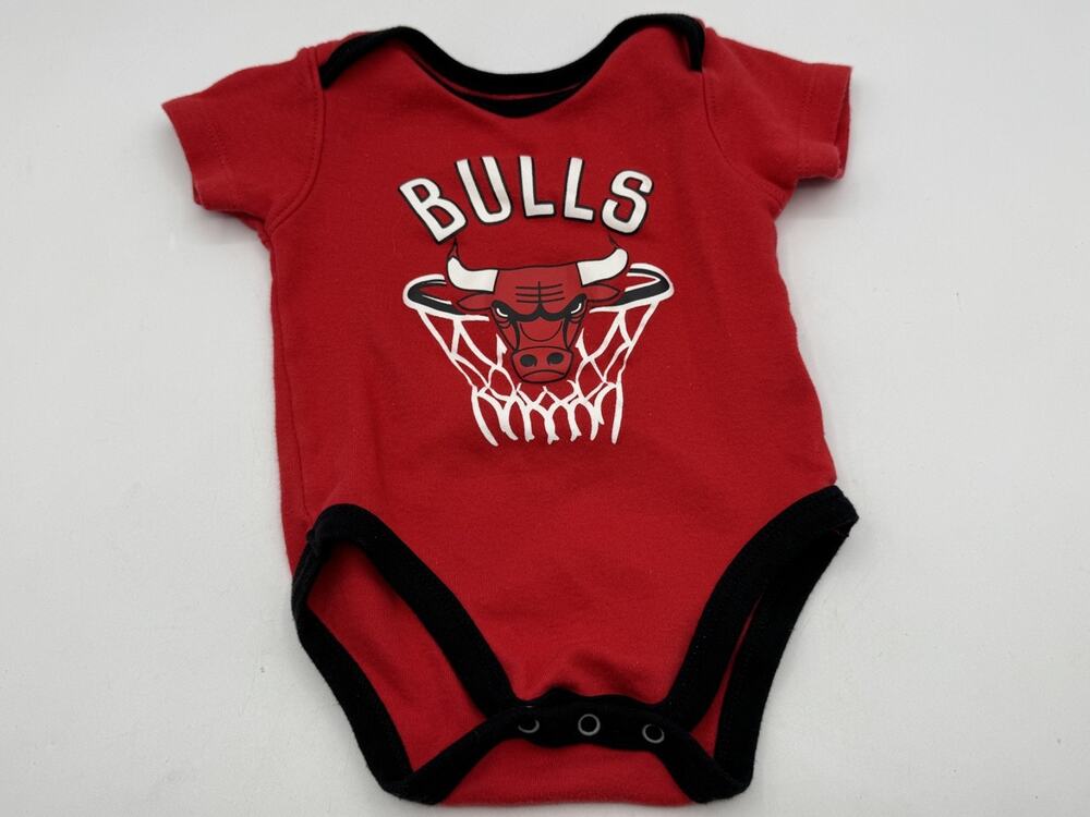 NBA Chicago Bulls Baby Infant 3-6 Months Bodysuit, snap button, pre-owned